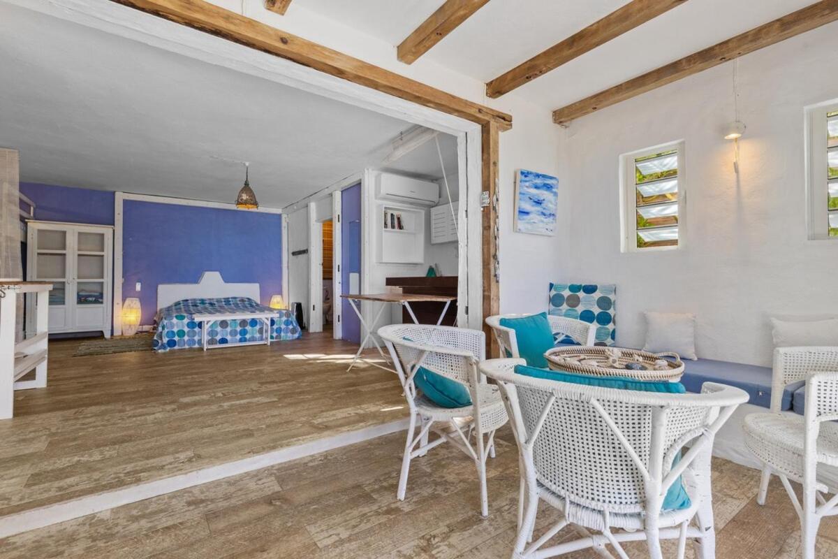 Apartment Bluemoon On The Beach!